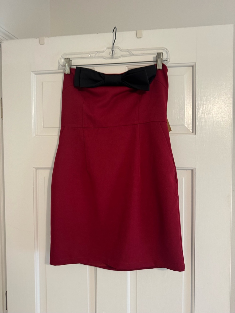 Elegant Wine Red Mini Dress with Black Bow